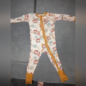 Like new Christmas bamboo footie